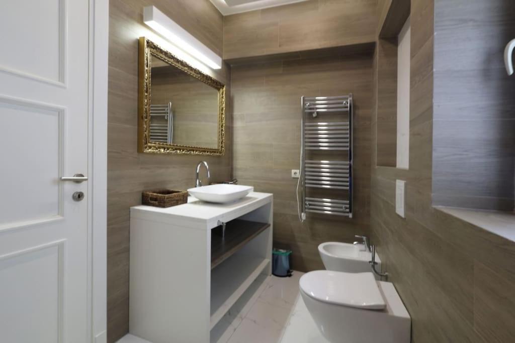 Status-m Franca * Budva